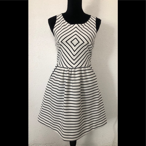 Anthropologie Dresses & Skirts - Anthropologie Maeve dress